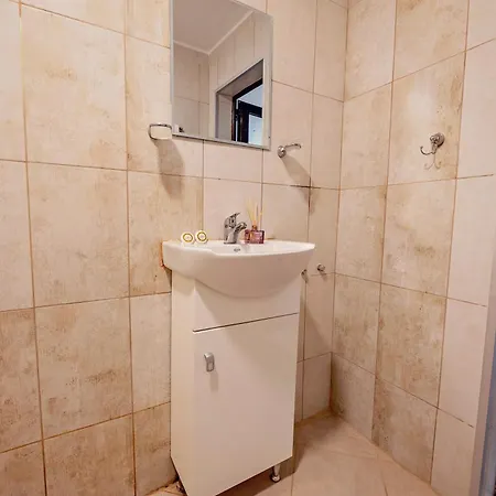 Sea Jewel Apartment *